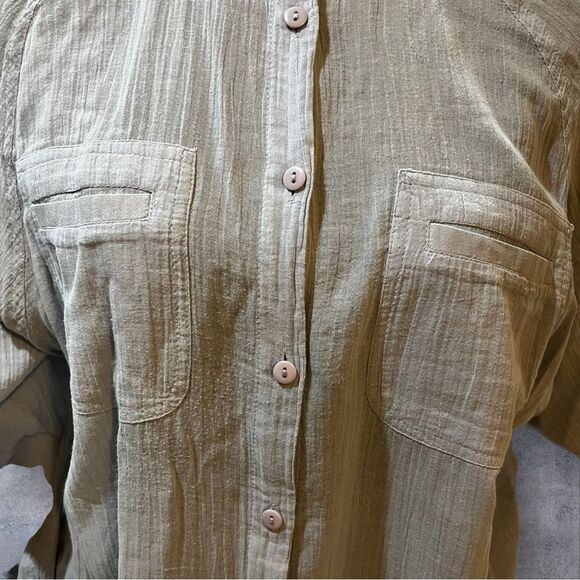 Staring at Stars Light Gray Shirt - Picture 3 of 9